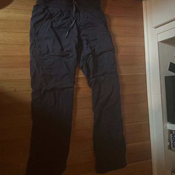 lululemon athletica Pants - Lulu lemon, woman’s medium, navy blue looks black